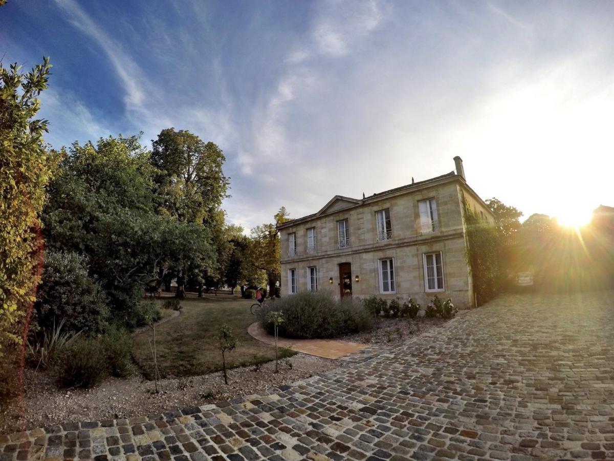 Château Ormes de Pez Acomodação com café da manhã Saint-Estèphe Exterior foto